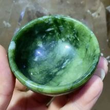 6 cm NaturalXiuyan Jade Stein Tee Tasse Schnitzereien Healing Kristall Tassen Schüssel Ornament Für Home Dekoration Geschenk Hexerei