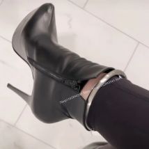 Schwarzer Reißverschluss, mittlere Waden, matte Stiefel, dünner hoher Absatz, spitze Zehen, modisch, sexy, cool, 2025, Winter, große Damenschuhe, Zapatillas Mujer