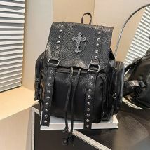 Richme Punk Women Backpacks Fashion Motocycle Rivet Gothic Mochilas Para Mujer Luxury Designer Large Capacity Cool Bag Female