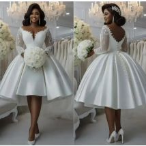 Classic Ball Gown Wedding Dress Sheer Neck Long Sleeves Lace Appliques Satin Bridal Bride Garden Gown vestidos de novia