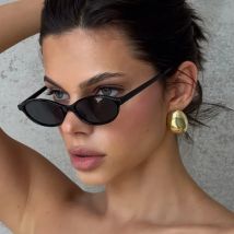 Schutzbrille 3 stücke Neue Mode Kleine Rahmen Oval Sonnenbrille Weibliche Einfache Stil UV400 Gläser Bunte Linse Sonnenbrille