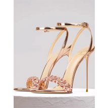 High Heels Sommer neue Strasssteine mit offenen Zehen Lackledersandalen Bankett große Größe kleine Größe Damenschuhe mit niedrigen Absätzen
