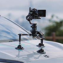 Sistema di montaggio per auto articolato TILTA Hydra con ventose elettroniche (con batterie interne) HDA-T11