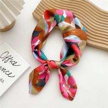 2023 neue 70*70 cm Silk Satin Haar Schal Frauen Taschentuch Gedruckt Weibliche Quadratischen Kopf Bandana Kleine Hals Schalldämpfer hijab Dame Mädchen