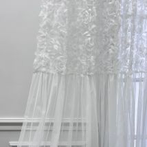 Weiße 3D-Rosenvorhänge aus Spitze, Spleißen mit romantischem Netz-Falten-Tüll-Vorhang für Schlafzimmer, kreative Hochzeits-Hintergrunddekoration