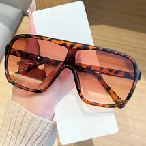 Occhiali protettivi Nuovi occhiali da sole quadrati con montatura grande alla moda da donna Occhiali da sole freddi in un unico pezzo Occhiali da pilota con lenti sfumate UV400
