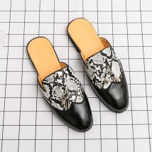 Designer di lusso Mens Half Drag Shoes For Men Casual Moda in pelle Mezze scarpe Ciabatte Uomo Presentazioni aziende produttrici giochi Mocassini Pantofole Uomo Big Size 46