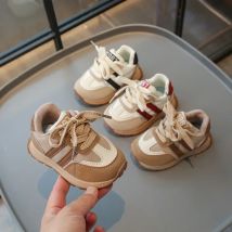 Kleinkind Kinder Sportschuhe dicke weiche Sohle Jungen Mädchen Wanderschuhe gestreift 2024 neue Mode Kinder Freizeit schuhe verschleiß fest