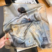 2025 Luxus Satin Seidenschal 70 * 70 cm Platz Mädchen Druck Frauen Schal Stirnband Kleine Haarschals Bandana Taschentuch