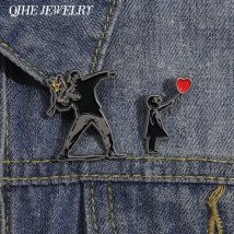 Collezione classica di design artistico Banksy Spilla smaltata Lanciatore di fiori Ragazzo Palloncino rosso Ragazza Distintivo Decorazione Risvolto Gioielli Regalo