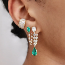 Neuer Tropfen-Ohrring mit grüner CZ-Quaste, bunter Geburtsstein, Zirkonia, goldfarben, wunderschöner, atemberaubender doppelseitiger Schmuck