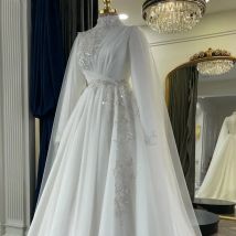 Auf Lager Vestido De Noiva 2025, zarter Chiffon mit Perlenstickerei, Brautkleider in Übergröße für die Braut, Tüll-Umhang, Muslim, individuell gestaltet