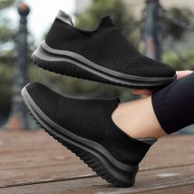 Männer Schuhe Sommer 2023 Freizeit schuhe Outdoor Licht Wandern Sport Mesh Liebhaber Laufschuhe Mode atmungsaktive vulkan isierte Schuhe