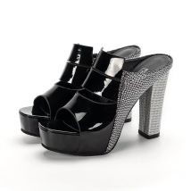 Damenschuhe Sommer neue Hausschuhe hochhackige Mode wasserdichte Plateaus andalen weibliche dicke Ferse Peep Toe rutsch feste Rutschen