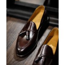 Luxuriöse Herren-Loafer aus Rindsleder mit Quasten und Fuß im klassischen Stil