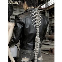 Eine riesige Drachenspangen-Halskette aus gotischem Punk-Harz ist ein Cosplay-Requisit und ein Partygeschenk für Männer und Frauen.