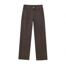 Maxdutti 2026 Fashion Ladies Commuting Mom Jeans Minimalist Retro Brown Washed Denim Pants Medium Waist Straight Jeans Women