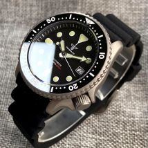 Titanium Diver NH35A Czarny Automatyczny 200M Męski zegarek Szafirowe szkło 3,8 godziny Data Gumowa czarna ceramiczna ramka szkiełka zegarka