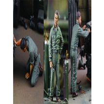 1/35 modern man Mechanics (3 figures)   Resin figure Model kits Miniature gk Unassembly Unpainted