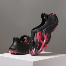 Männer Strands andalen Frauen hohle Gartens chuhe Krawatte gefärbte Designer Loch Hausschuhe Turnschuhe Unisex Wassers chuhe Slip on Foam Runner