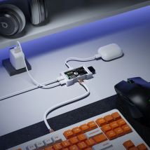 HMLAB ZNEO Gaming-USB-Hub – 2-zu-3-Anschluss, 8K Hz, unabhängige Stromversorgung, mit Bildschirm, trendig für Gaming-Sfeer-Schreibtisch-Setup