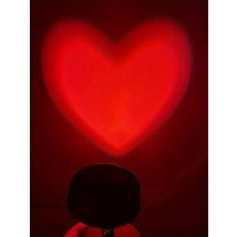 1 Piece Romantic Heart-Shaped LED Projector Light USB Powered for Photography Background Party Bedroom Decor Ideal for Christmas