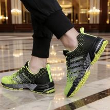 Scarpe da corsa da uomo Sneakers moda in rete scarpe sportive Casual traspiranti scarpe da Tennis da Jogging da passeggio all'aperto atletica Plus Size
