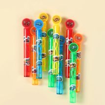10 pezzi Racer Car Tube Bottiglia di sapone Bomboniere per feste di compleanno per bambini Regali per ospiti Forniture per baby shower Hot Wheels Regali di compleanno