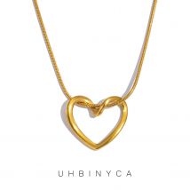 Dainty Gold Color Heat Love Pendant Collar Necklace Stainless Steel Exquisite Fashion Jewelry Best Gift for Her 2024