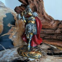 Spartan Miniatur-Krieger-Harzfigur mit Schwert und Axt, Raumdekoration, Tischstatue, Geschenk für Freundin