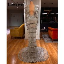 Silber Ballkleid tiefen V-Ausschnitt schwere Kristalle und Steine lange Ärmel Frau Promi Kleider 2024 anpassen Party kleider Robe