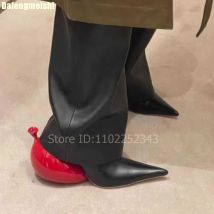 Rote Ballon-Absätze, seltsamer Absatz, Damen-Pumps, spitze Zehen, flache Mode, Neuheit, Sommer, lässige Sandalen, 2026, schwarze Laufsteg-Schuhe