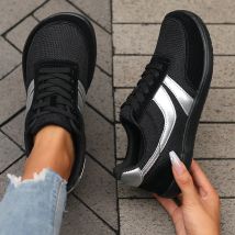 Scarpe da donna Sneakers Punta larga A piedi nudi Casual Larga Ultima tela alla moda Scarpe piatte nere Scarpe da uomo in mesh traspirante