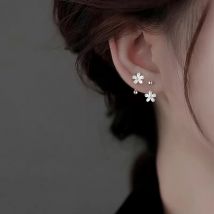 New Silver Color Flower Screw Puncture Stud Earrings For Women Fashion Jewelry Light Luxury Minimalist Accessories Gifts