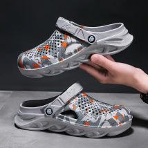 Männer Sandalen Atmungsaktive Leichte Weiche EVA herren Hausschuhe Outdoor Mode Männlichen Garten Schuhe Clogs Paar Strand Casual Schuhe