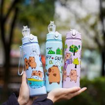 700 ml Capybara Niedlicher Wasserbecher mit Strohhalm und Griff, Reise-Wasserbecher, große Kapazität, Kawaii-Wasserflasche für Outdoor-Aktivitäten