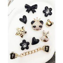 10pcs abs Schuh Charms Schnallen DIY niedlichen Halloween Geschenke Clog Zubehör Panda Dekorationen Ornamente passen Frauen Strand tasche Sandalen