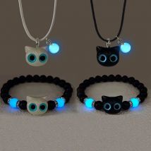 Niedliche Cartoon-Halskette mit schwarzer weißer Katze, Armband für Damen und Herren, leuchtet im Dunkeln, Paar-Schmuck, Geschenke