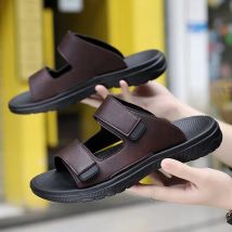 Outdoor Herren Hausschuhe Leder Leichte Flip-Flops Sommer Lässige Strandsandalen Männlich Flacher rutschfester Komfort Klassische Lazy Slides