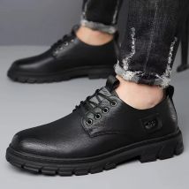 Uomo nuove scarpe in pelle con suola morbida scarpe da passeggio antiscivolo all'aperto calzature Casual leggere da lavoro abbigliamento da lavoro Comfort scarpe maschili alla moda
