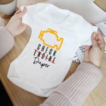 Divertente Poopy Pannolino Pagliaccetto Del Bambino Check Engine Body Del Bambino Carino Meccanico Tute Infantili Ragazzi Ragazze Vestiti Newbron Regalo