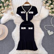 Yuoomuoo schicke Mode sexy Paket Hüften Rüschen Mini kleid Frauen elegante V-Ausschnitt Strick Bodycon Kleid koreanische Dame Party Vestidos