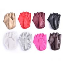 1 paar Frauen Mode PU Leder Halb Finger Handschuhe Kühlen Goth Punk Rock Hollow Finger Handschuhe Junge Handschuhe Für Fitness