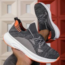 Männer Schuhe Atmungsaktive Klassische Laufschuhe für Mann Outdoor Licht Bequeme Mesh Schuhe Slip auf Wanderschuhe Tenis Masculino