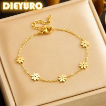 Dieyuro 316l Edelstahl goldenes Gänseblümchen Armband für Frauen 2024 neue prägnante Trend nicht verblassende Blume Hand kette Schmuck Geschenk