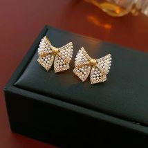 Zirkon Bogen Ohrringe für Frauen Mode Künstliche Perle Stud Ohrring Temperament Licht Luxus High-grade Gefühl Schmuck Weibliche