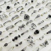 50 teile/los Mix Stil Vintage Finger Ringe für Frauen Schwarz Acryl Emaille Hohle Blume Design Ring Ausschnitt Schmetterling Schmuck Mädchen