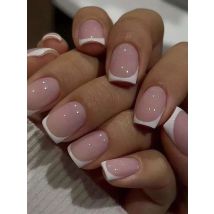 24 sztuki / zestaw krótkich kwadratowych sztucznych paznokci dla kobiet urocze serce panny młodej białe francuskie porady faux ongles y2k naciśnij na sztuczne paznokcie materiały eksploatacyjne