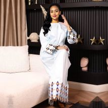 Afrikanische Kleider für Frauen, luxuriöses Boubou-Material, reichhaltiges Stickdesign