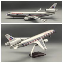 1:130 Scale plane model American MD-11 Toy planes 47cm resin Airplanes Model Kit With Lights And Wooden Base Collected Gift